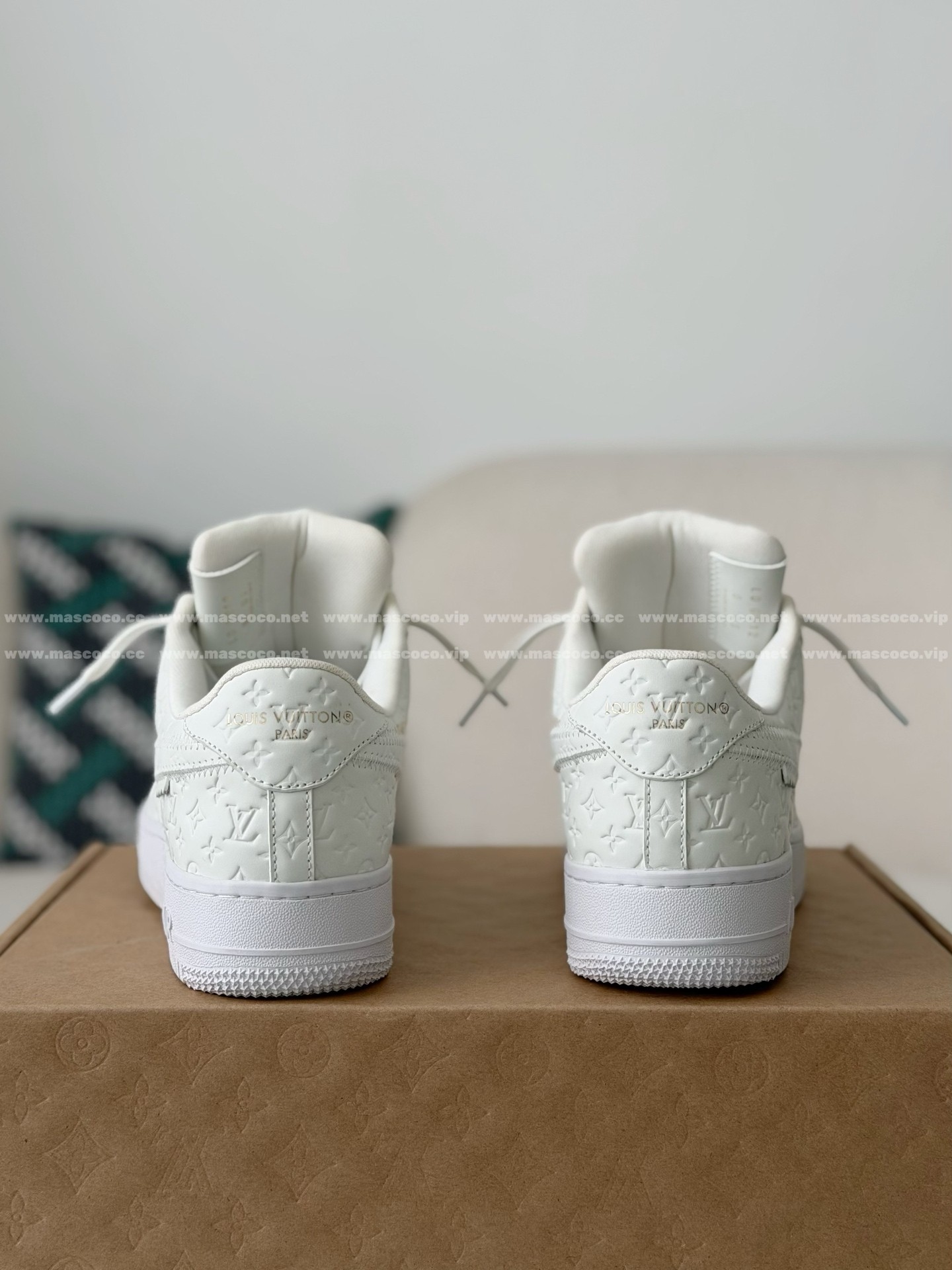 「#31」LOUIS VUITTON X NIKE AIR FORCE 1 SNEAKERS