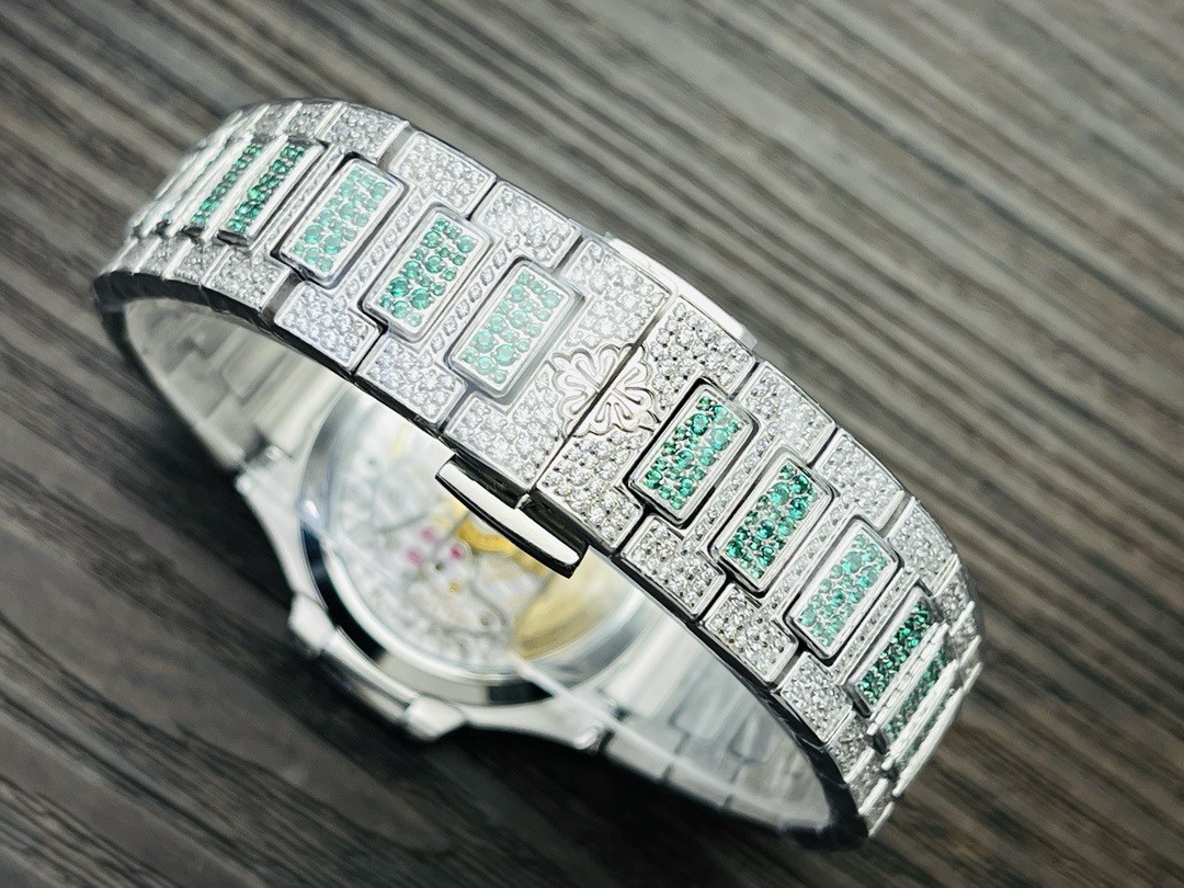 「#2126」2024 Patek Philippe 7118 Women's Nautilus Full Diamond Limited Edition