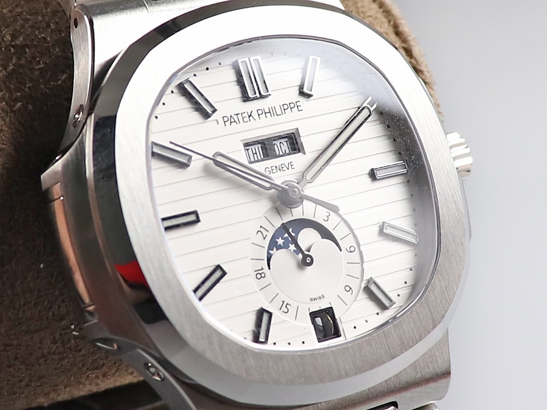 「#1397」PATEK PHILIPPE 5726 series watch