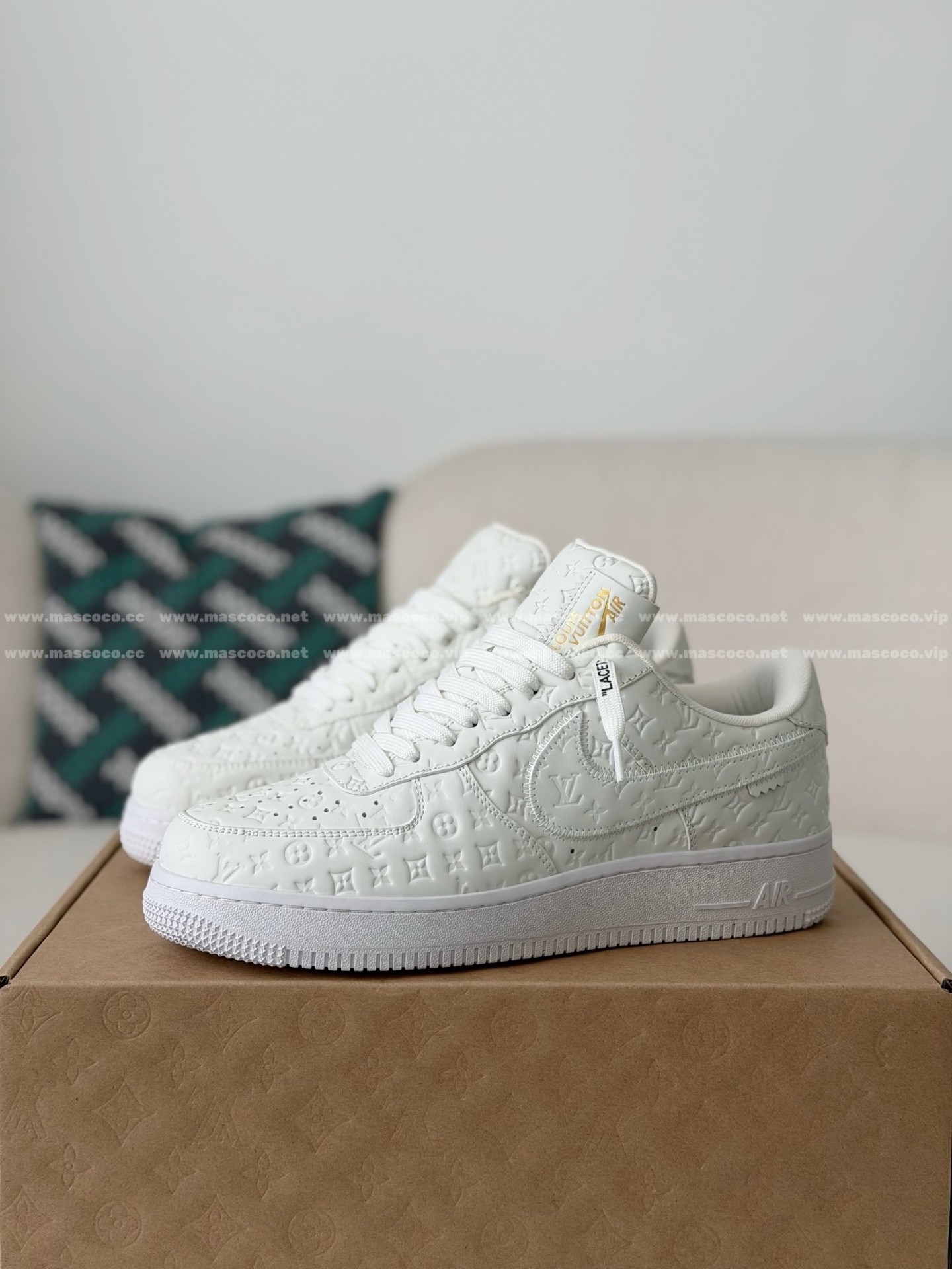 「#31」LOUIS VUITTON X NIKE AIR FORCE 1 SNEAKERS