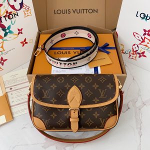 「#684」LOUIS VUITTON DIANE M45985 size:9*15*24cm