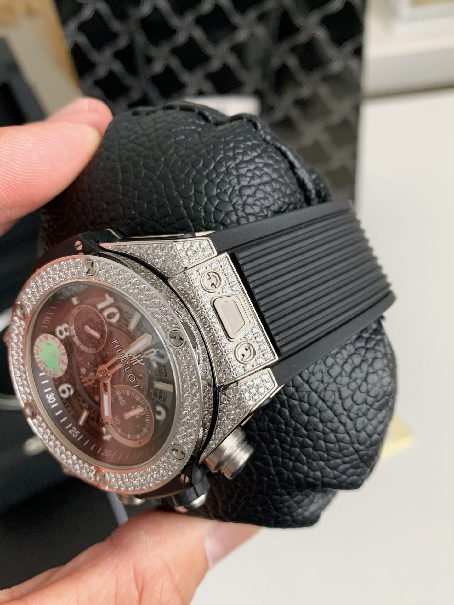 「#2608」Hublot full diamond chronograph v2 version watch