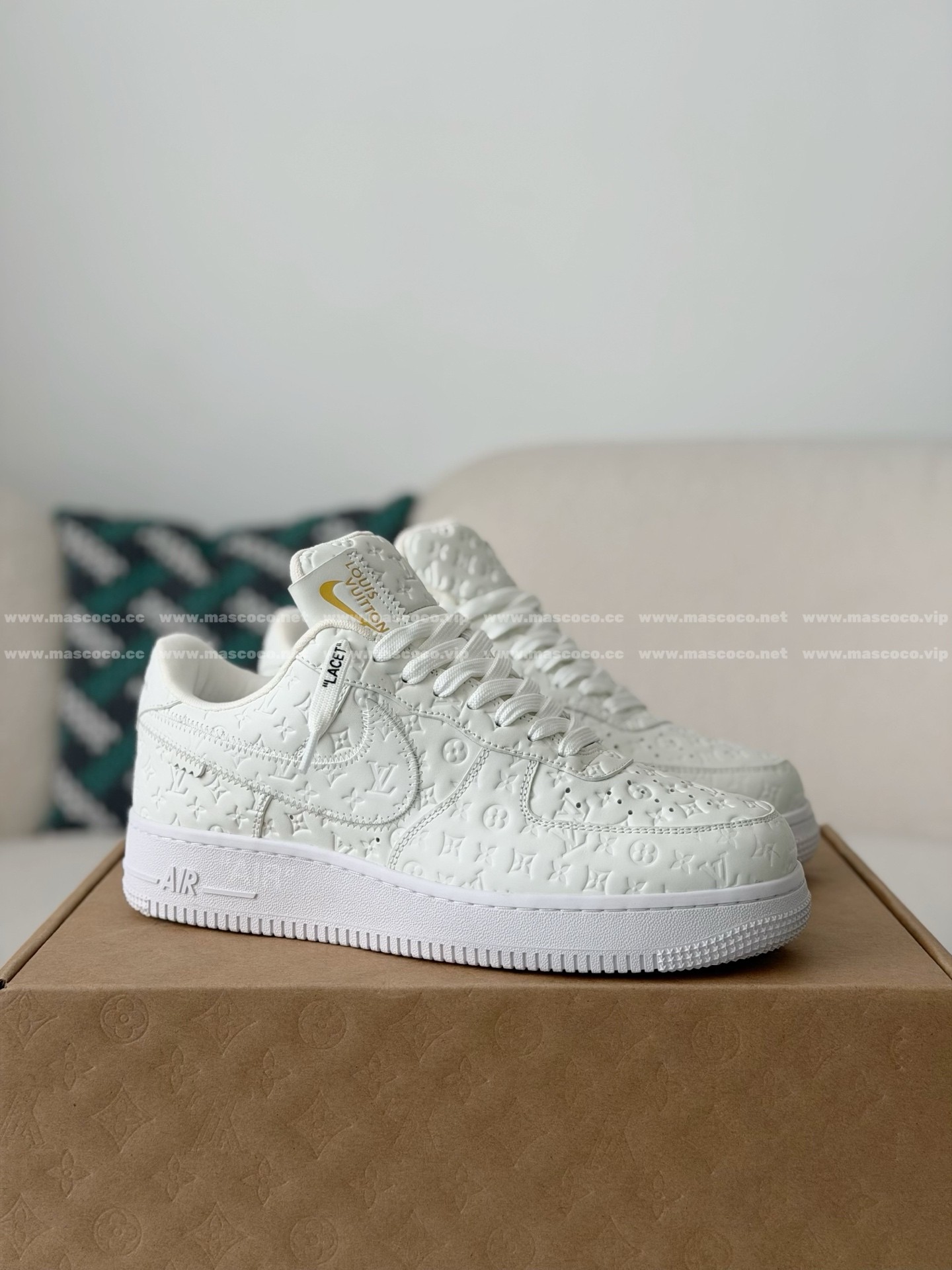 「#31」LOUIS VUITTON X NIKE AIR FORCE 1 SNEAKERS