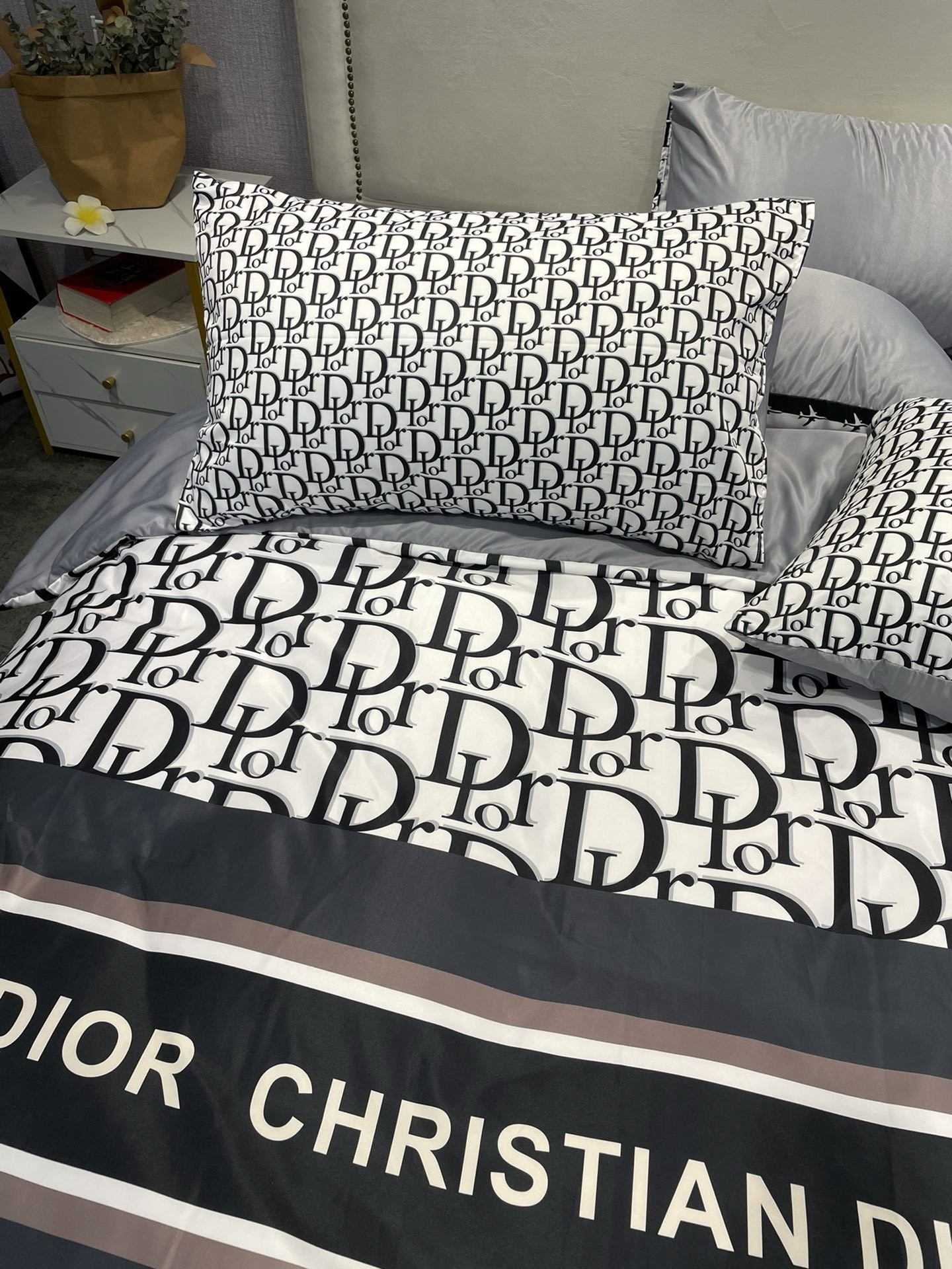 「#2257」Bedding-DIOR four-piece set