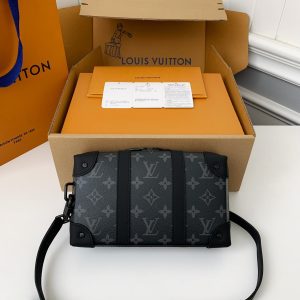 「#1819」Louis Vuitton's new Sac Plat Horizontal Zippé men's black flower briefcase M45165 Size: 22.5*14*5cm