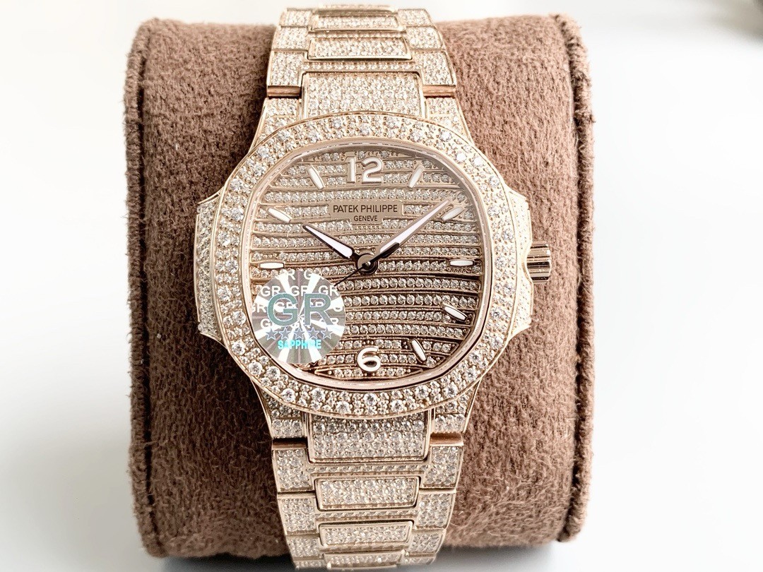 「#2141」2024 Patek Philippe 7118 Women's Nautilus Full Diamond Limited Edition