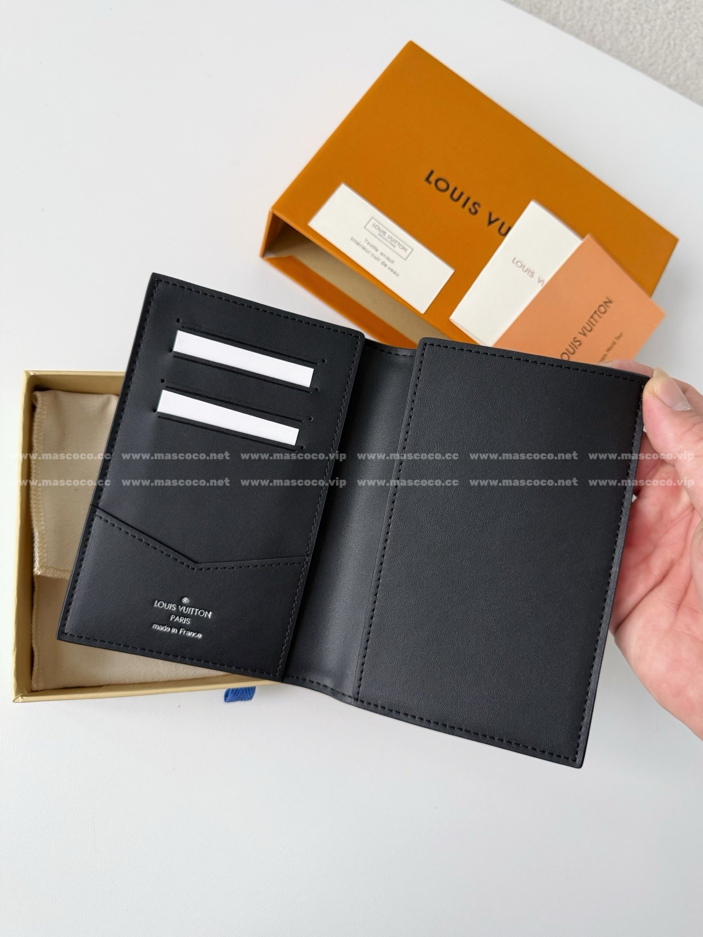 「#5410」Louis Vuitton Passport Bag