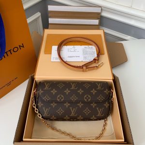 「#694」LOUIS VUITTON WALLET ON CHAIN IVY M81911 size:23.5*12*4.3cm