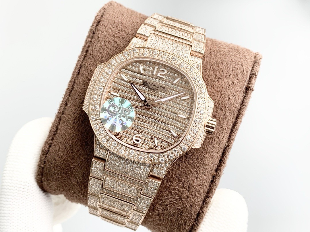 「#2141」2024 Patek Philippe 7118 Women's Nautilus Full Diamond Limited Edition