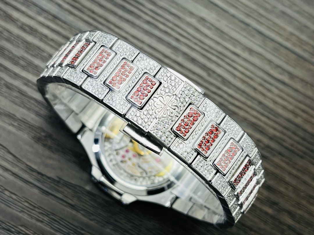 「#2125」2024 Patek Philippe 7118 Women's Nautilus Full Diamond Limited Edition