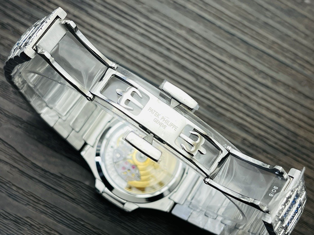 「#2127」2024 Patek Philippe 7118 Women's Nautilus Full Diamond Limited Edition